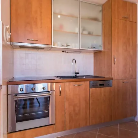 Adriatic Apartment *